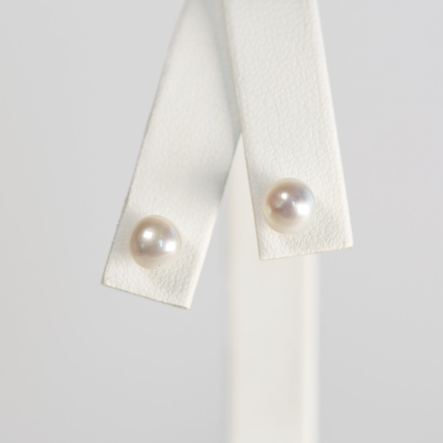 White Simple Pearl Earrings